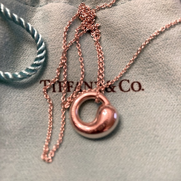 Tiffany & Co - Picture 3 of 5